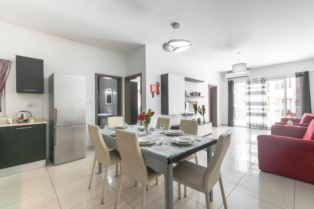 Modern Apt. Close To The Square St. Paul's Bay Esterno foto
