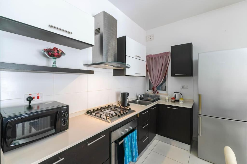 Modern Apt. Close To The Square St. Paul's Bay Esterno foto
