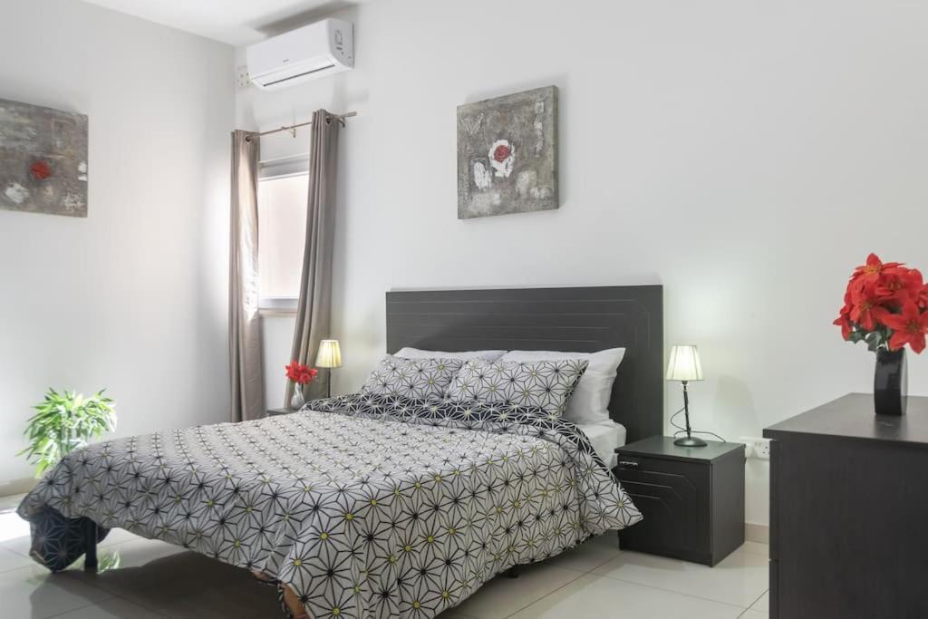 Modern Apt. Close To The Square St. Paul's Bay Esterno foto